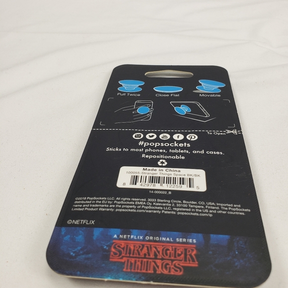 Stranger Things Popsocket Phone Grip and Stand NWT - Picture 2 of 3